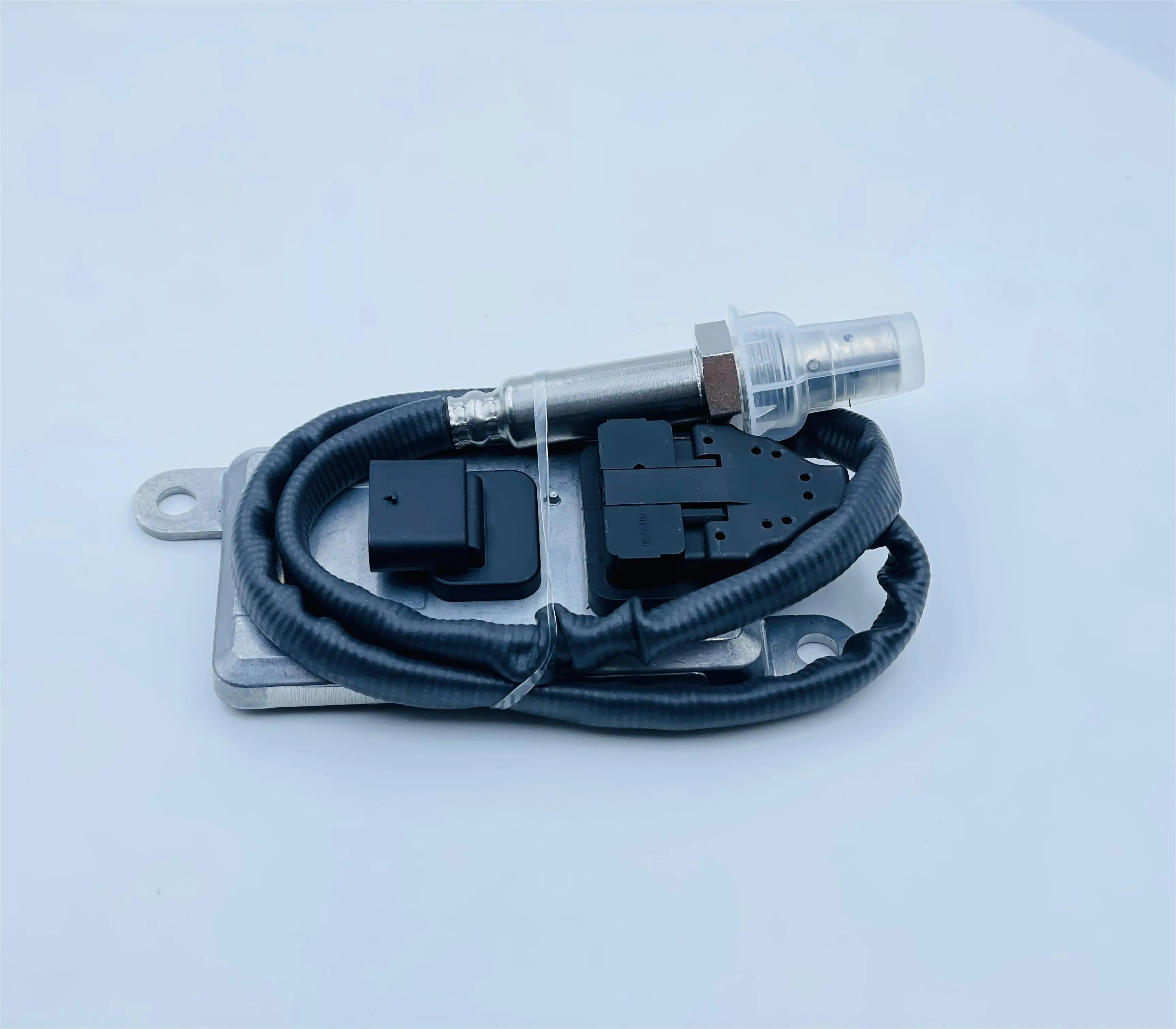 A0101539328  Nitrogen Oxide Sensor fits for  MB Atego actros  5WK96652   A0101539001 NOx sensor