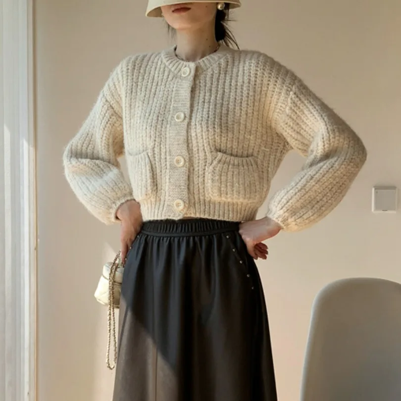 سترة نسائية فضفاضة محبوكة برقبة مستديرة وقصيرة للخريف والشتاء بأسلوب كوري ناعم ومريح بنسيج كابل مفتوح #1