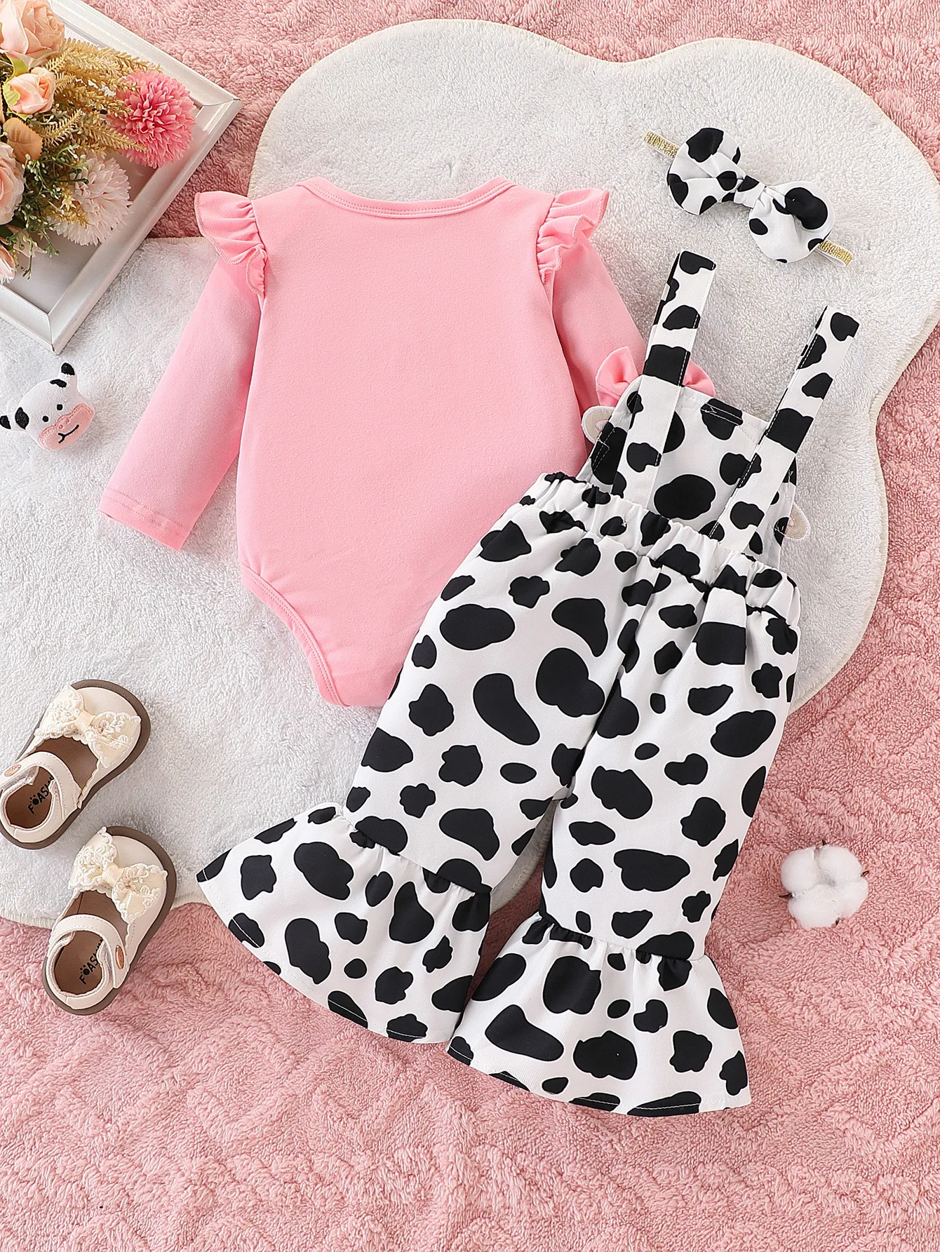 【Cute Cow】Baby Girl Overalls Set with 3D Cow Embroidery Patch + All-Over Cow Print + Flared Pants Legs - Three-Piece Outfit for Spring and Autumn Outings