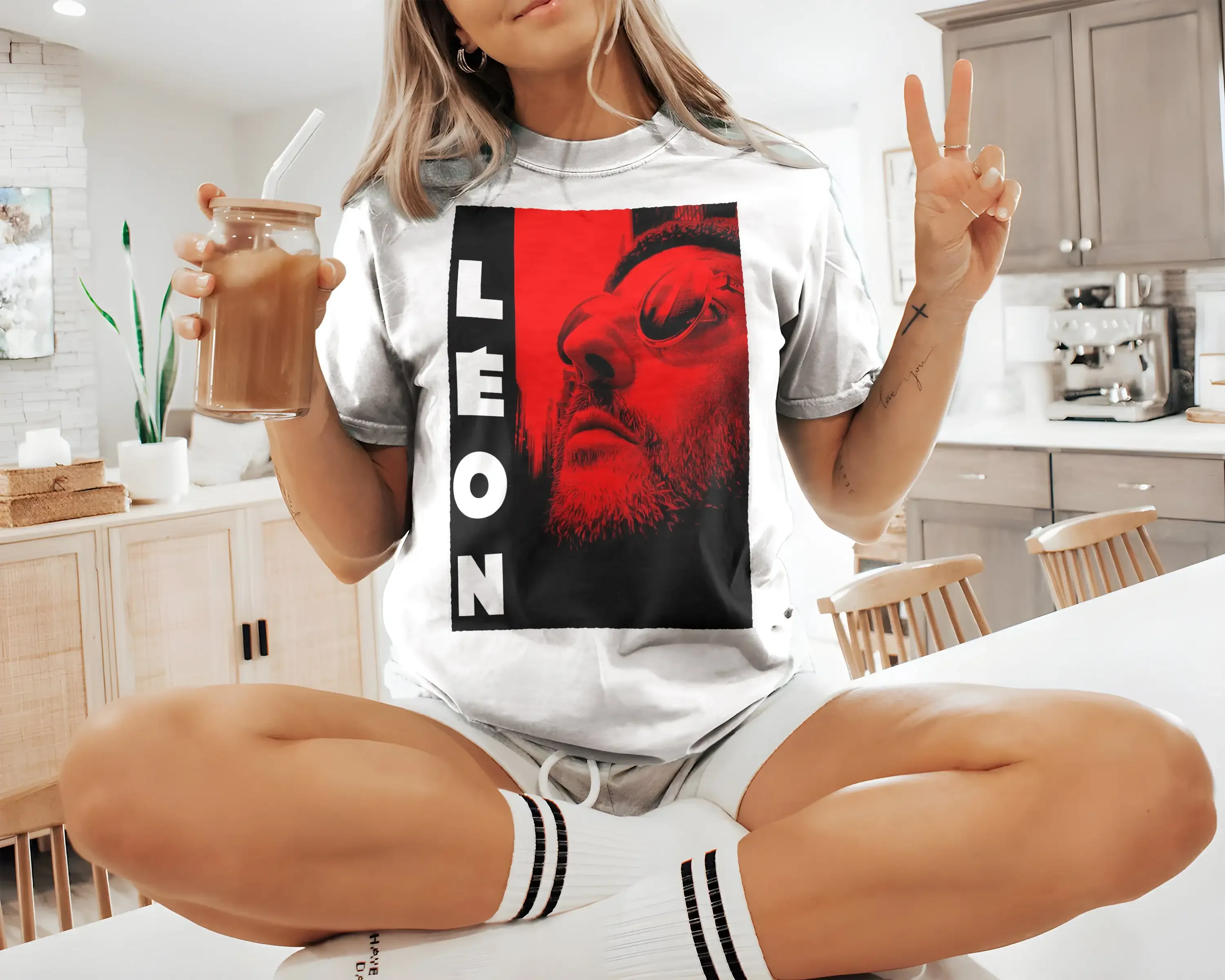 Классическая футболка с постером фильма Leon The Professional V4, все размеры S-5XL
