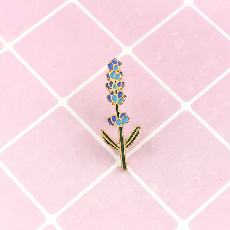 Purple Lavender Bouquet Brooch Beautiful Lavender Enamel Pin Hyacinth Flower Badge Lapel Pins for Gifts Jewelry Accessories