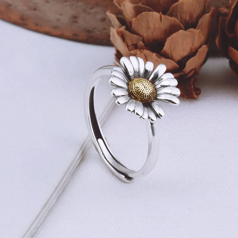 

Sterling Silver Japanese Korean Fashion Versatile Fresh Little Daisy Ring Female Mori Fashion niche design student index finger