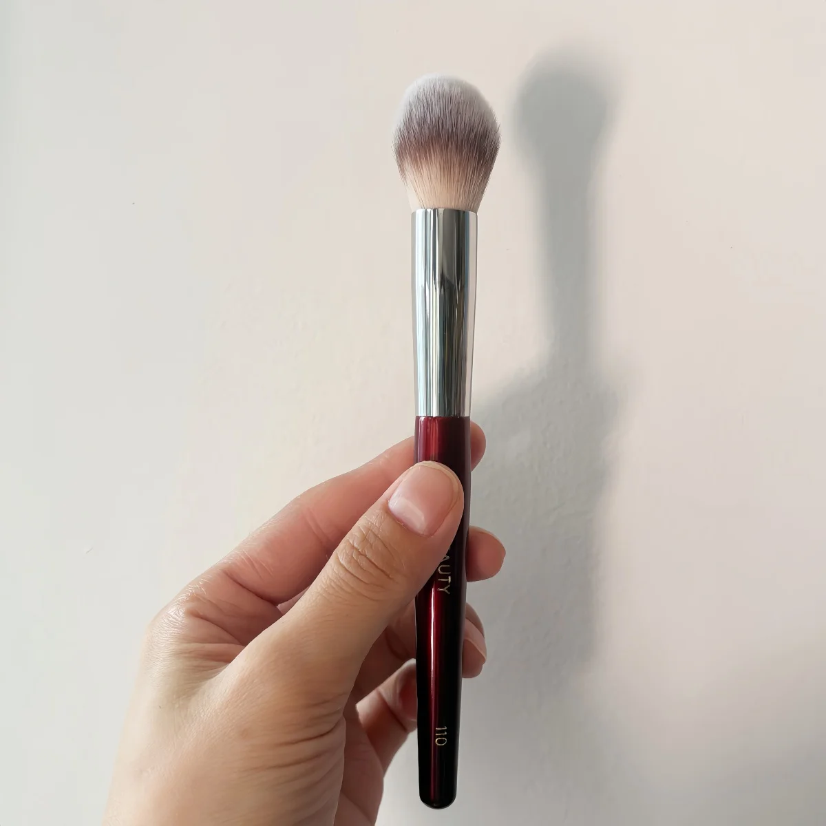 

Новая большая кисть для консилера 110, красная, с мягким синтетическим ворсом, круглая, заостренная, для жидкой и кремовой основы, румян