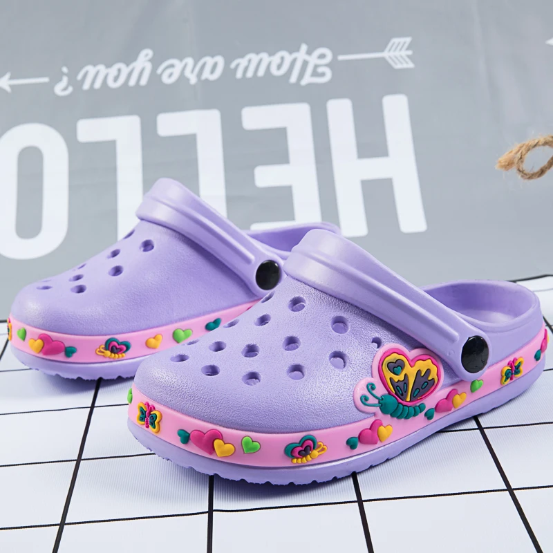 

A pair of children's summer front-cover hole shoes, soft and wear-resistant slippers, size 24-30，NDF-2011