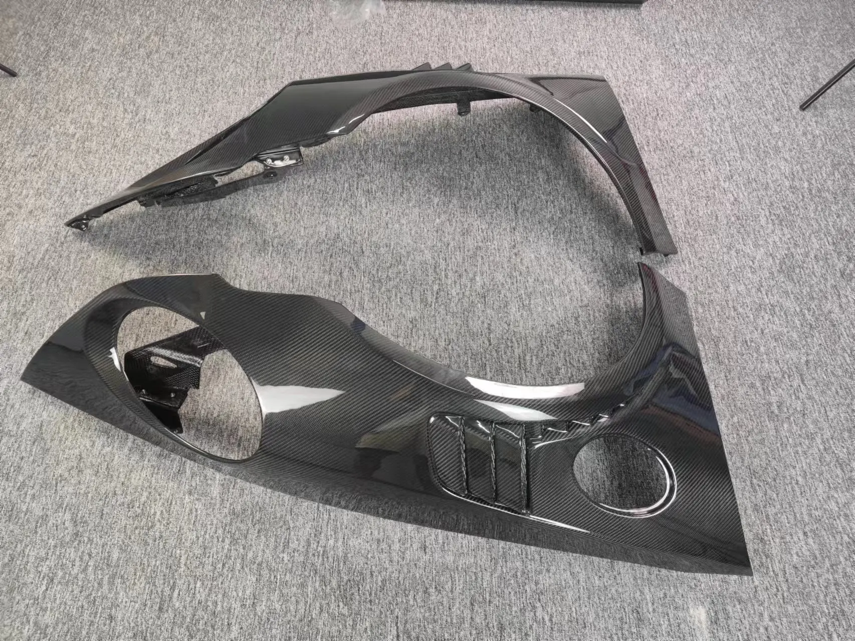 High Quality  Dry Carbon Fiber Parts Body Kit Front Fenders for Porsche 911 992 Turbo S