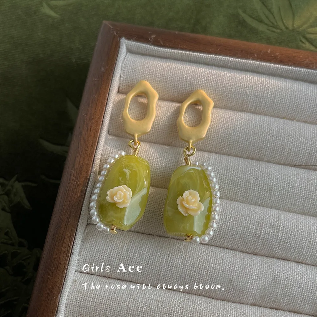 الأقراط الخضراء التدرج الطازجة الحلو 2025 حار بيع بالجملة الجنية عطلة زهرة الأقراط