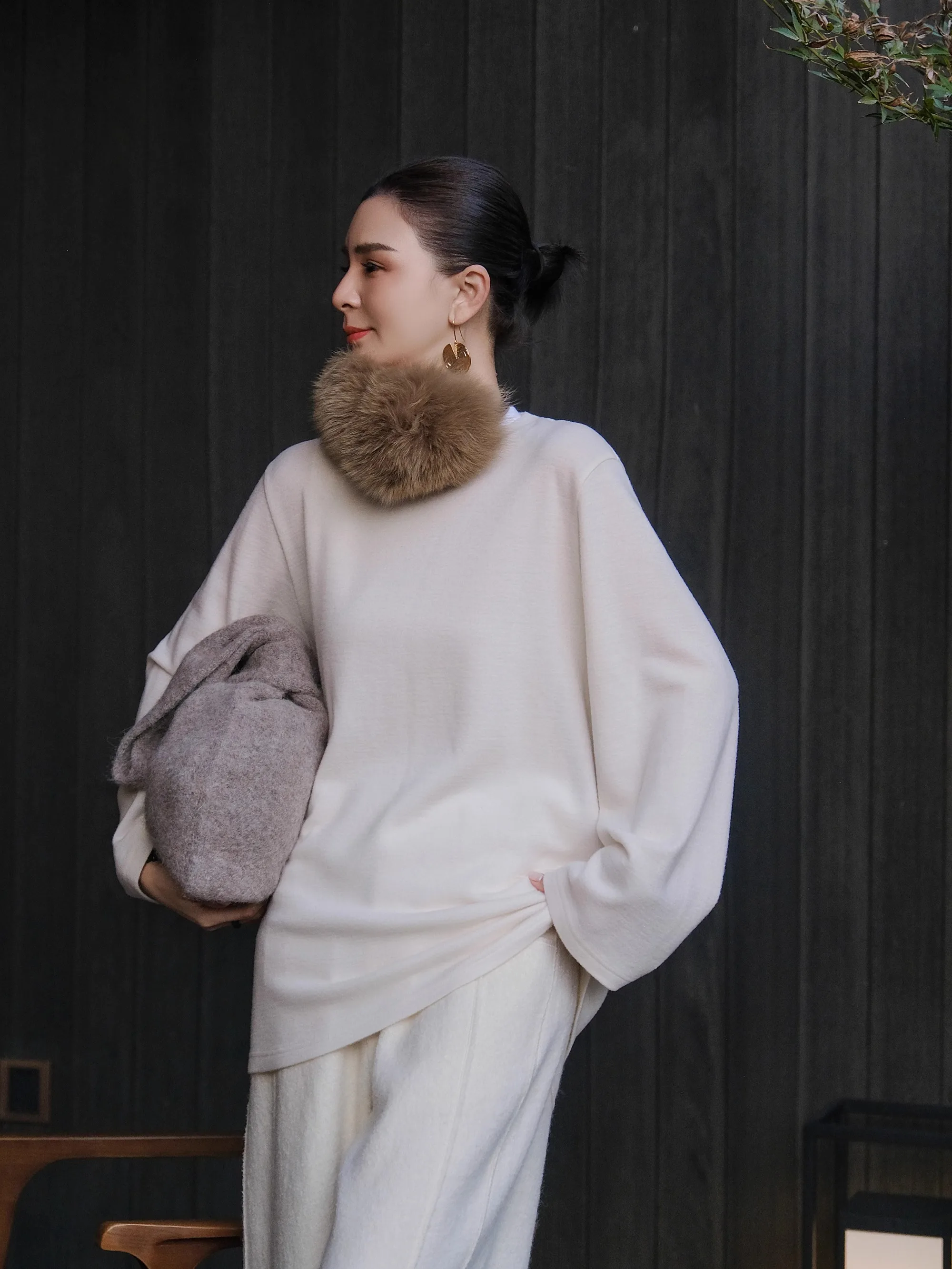 

Mallin 00% шерсть, вязаная мягкая, приятная для кожи, художественная женская футболка средней длины с текстурой, повседневный топ Hine Waable