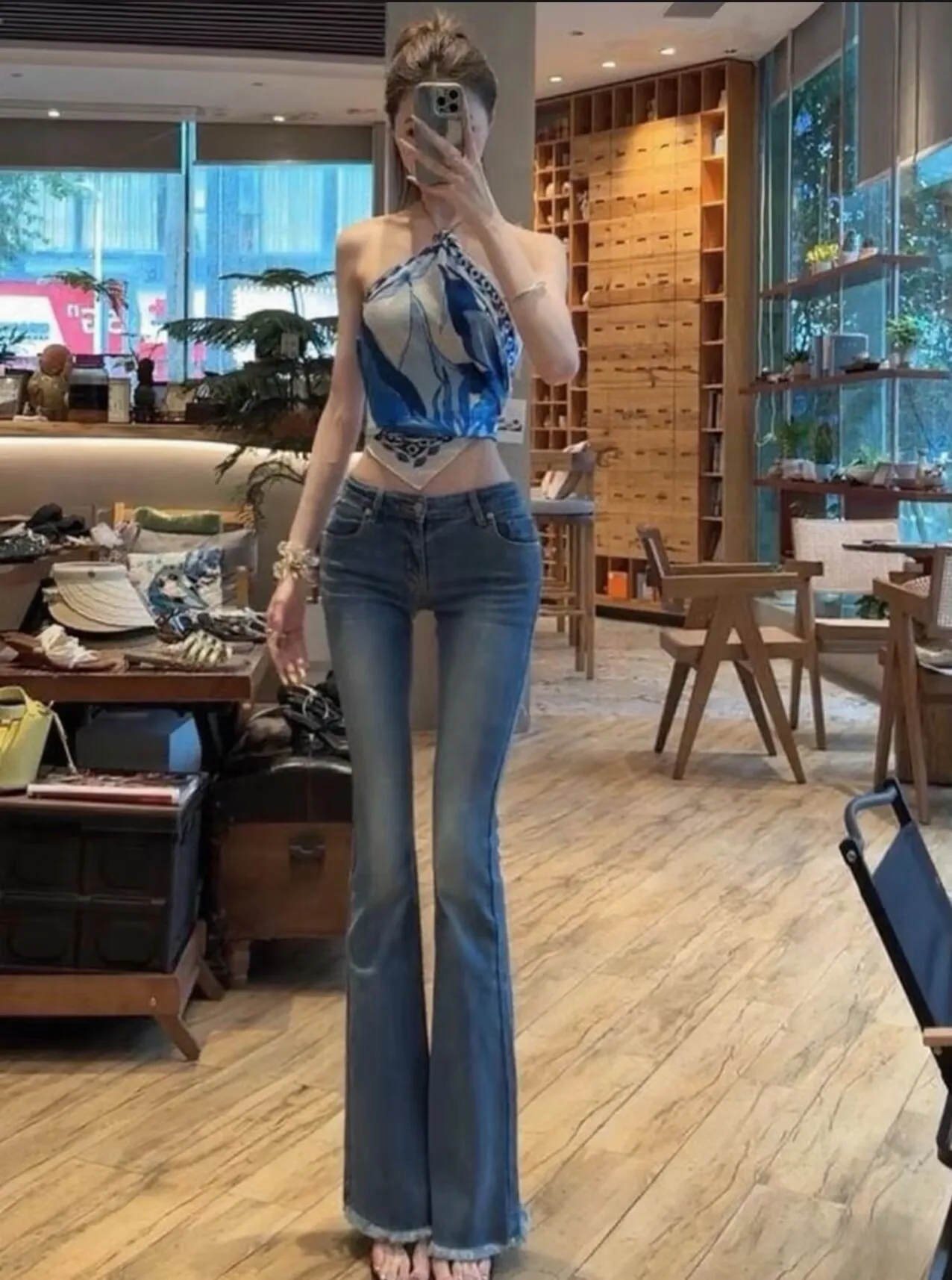 

Женские джинсы с низкой посадкой, расклешенные, темно-синие, длинные, повседневные, широкие брюки в корейском стиле, для создания модного образа