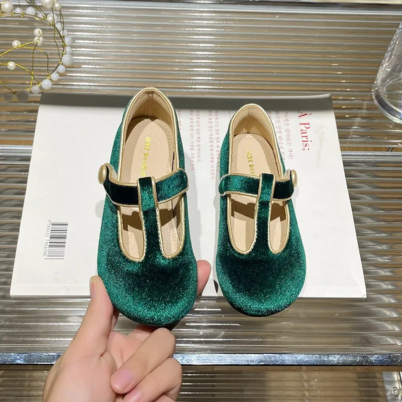 Girls' Green Suede Leather Shoes Spring New Fashion Show Children's Princess Shoes Comfortable Walk Show Treasure Flat Shoes