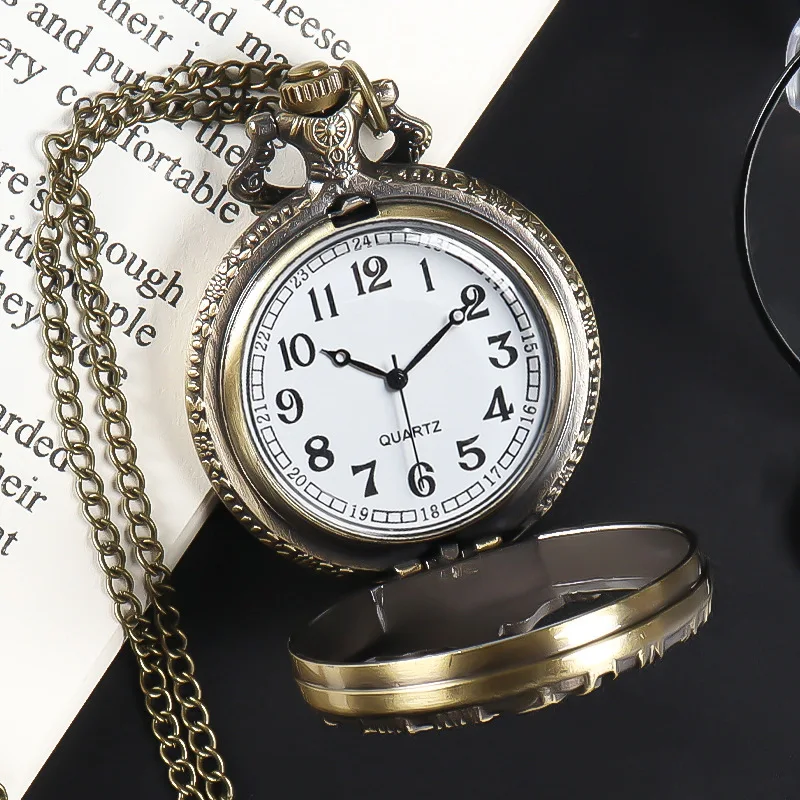 Карманные часы в стиле ретро с раскладушкой, полые универсальные старинные стильные студенческие римские старые женские часы для отдыха, старомодные кварты с большим номером