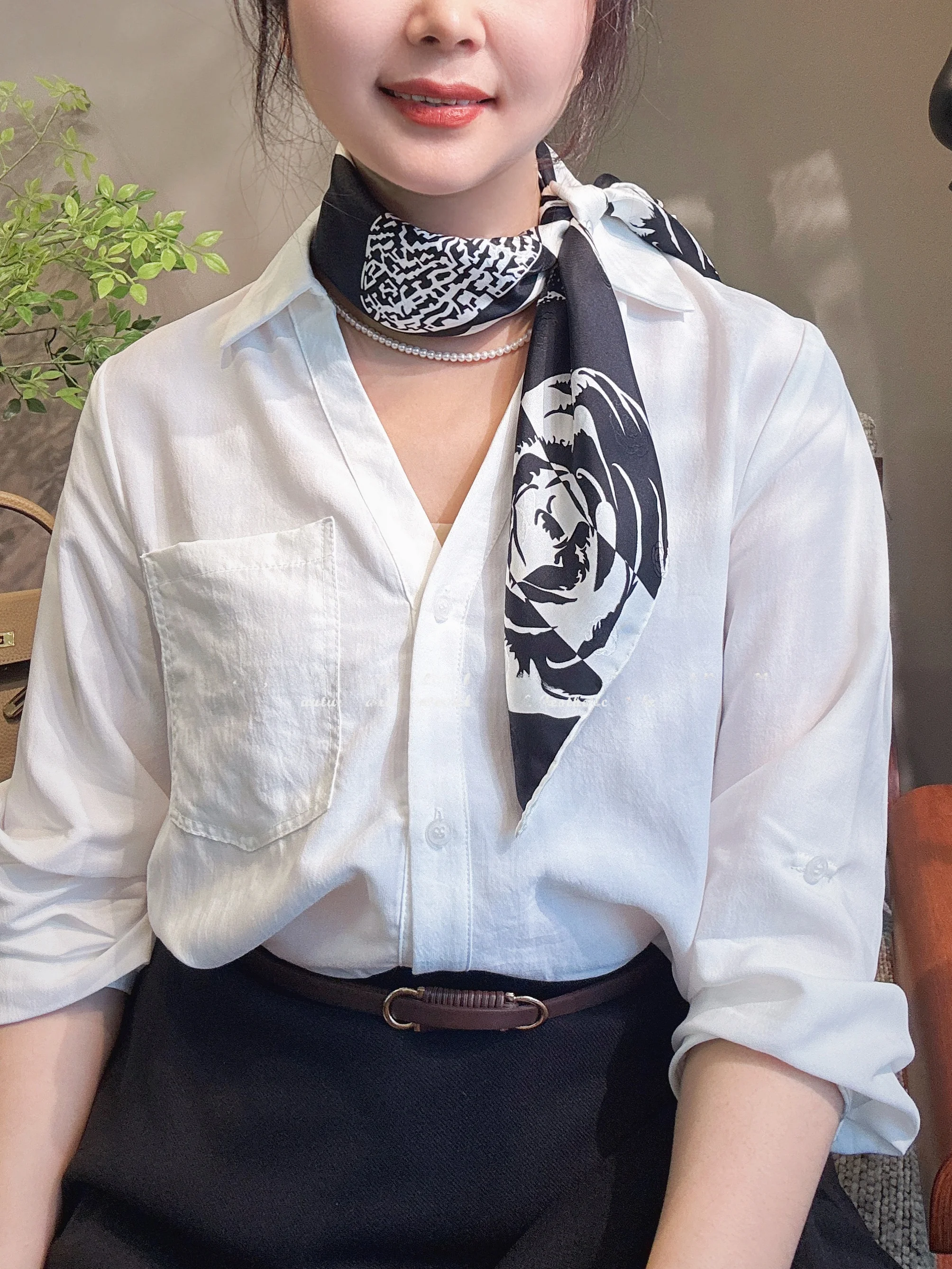 retro-black-white-color-block-100-silk-twill-scarf-double-sided-embroidery-square-high-end-silk-small-bow-tie