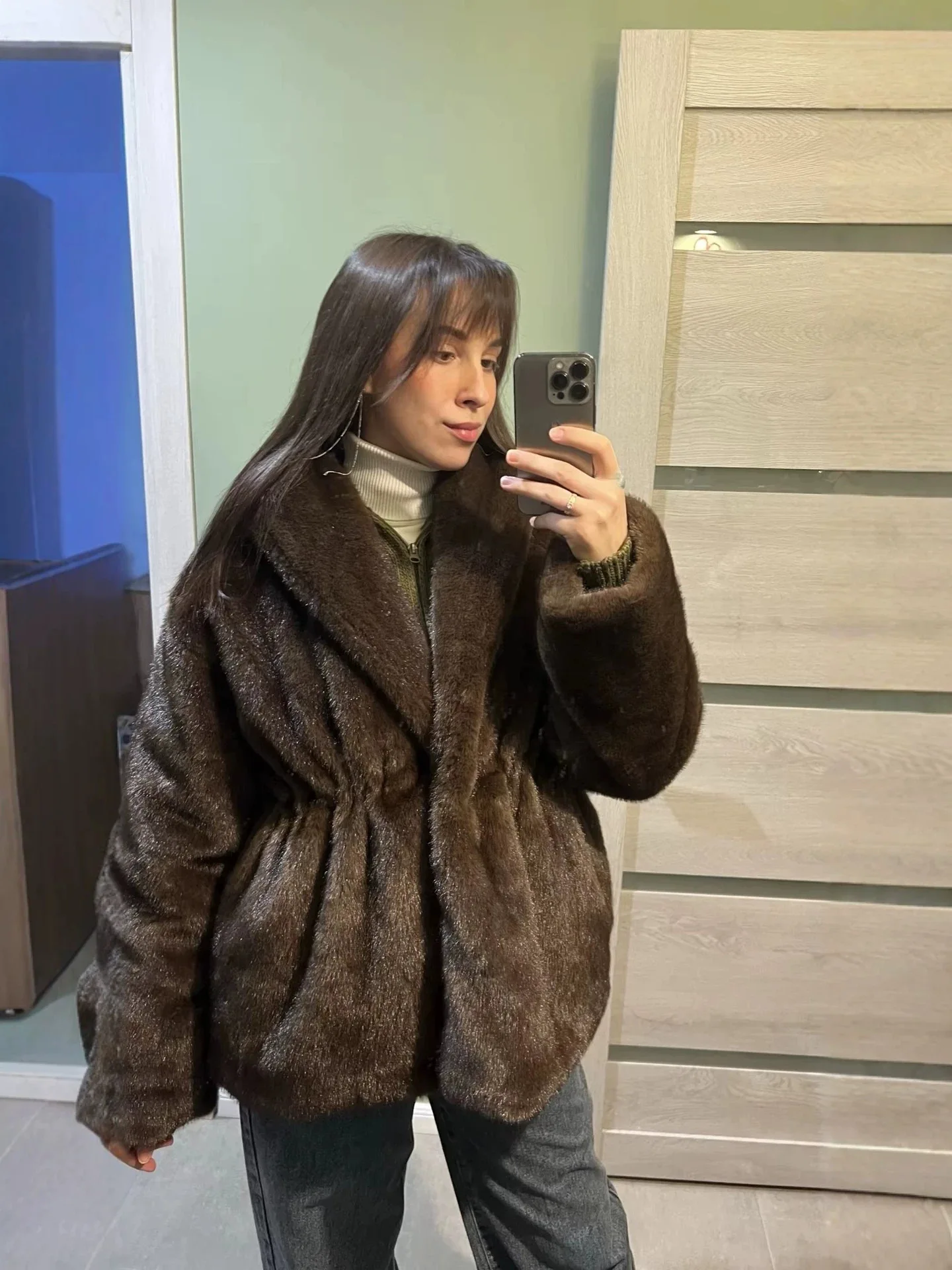 High-Quality Faux Mink Fur Coat for Autumn Winter Slim Fit with Waist Cinching Green Fruit Collar Warm And Stylish