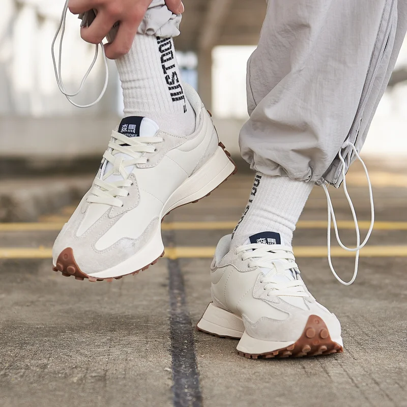 

Versatile Student Retro Skate Shoes 2026 New: Unisex Couples Streetwear Retro Breathable Soft-Soled Trendy Casual Shoes