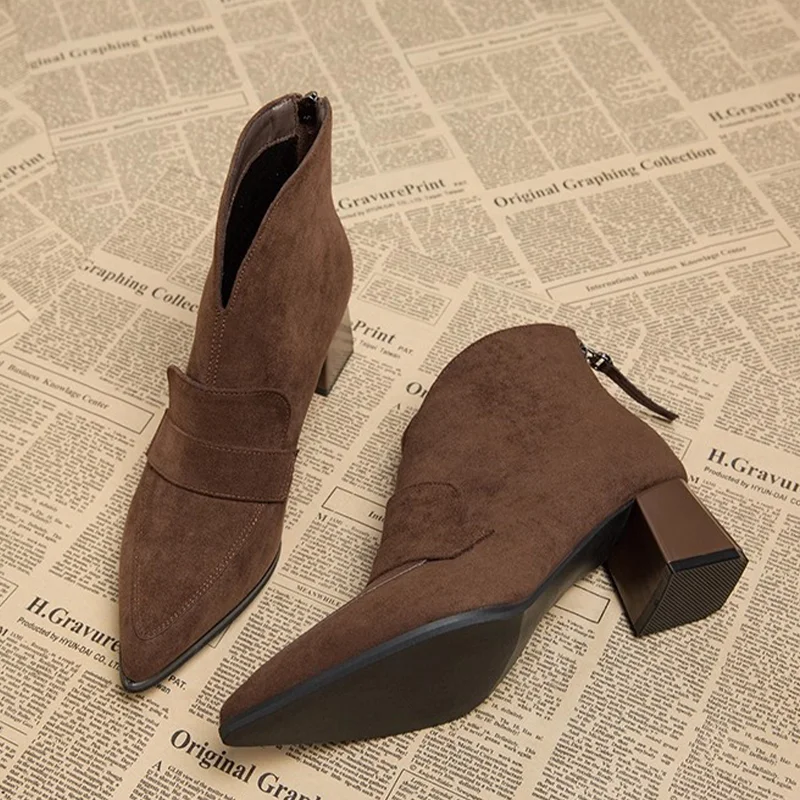 

Женские ботинки с острым носком, пикантные дизайнерские замшевые туфли на высоком каблуке для женщин, новинка 2023 года, трендовые лоферы, туфли-лодочки, ботильоны Mujer