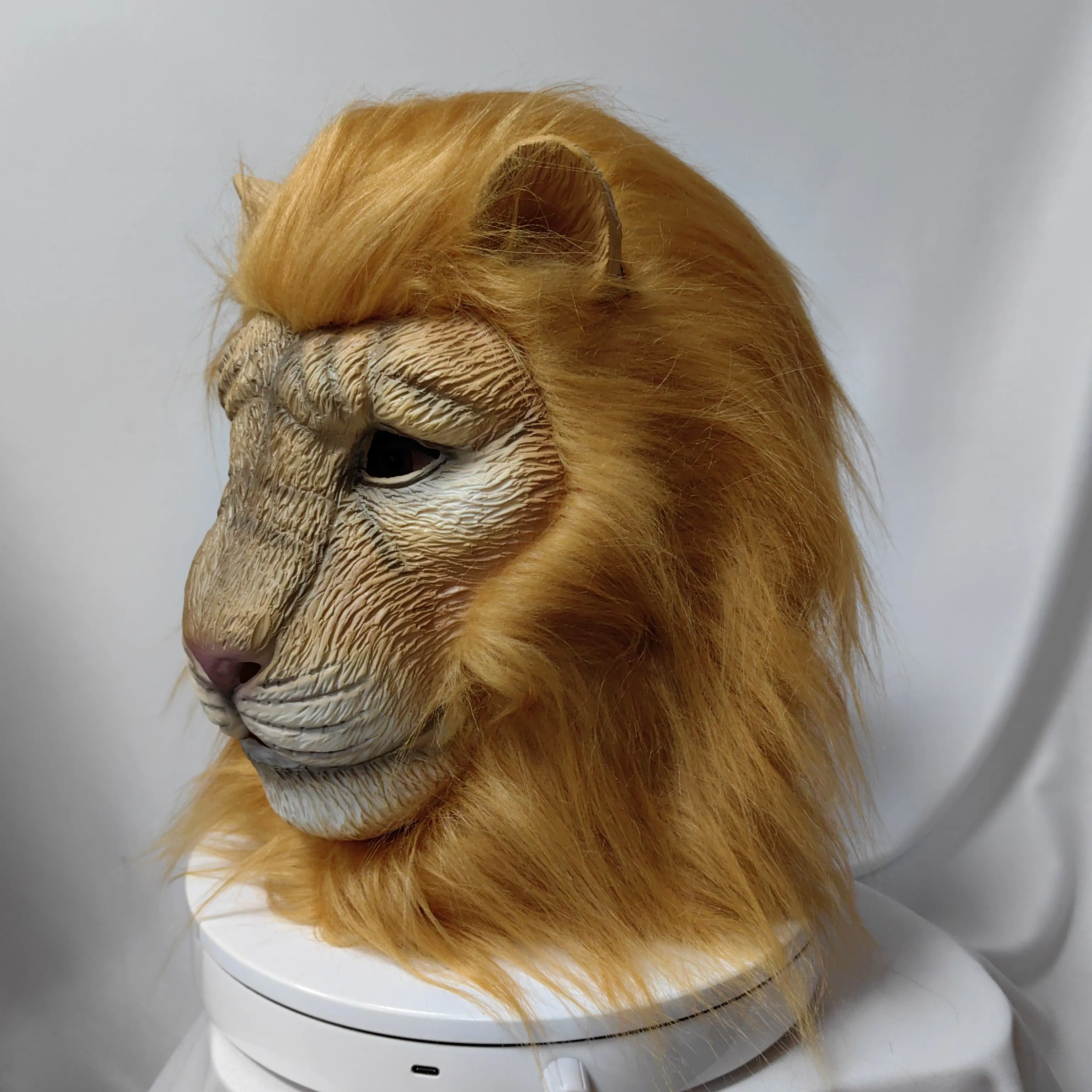 Masque Lion Blanc en Latex – photo 5
