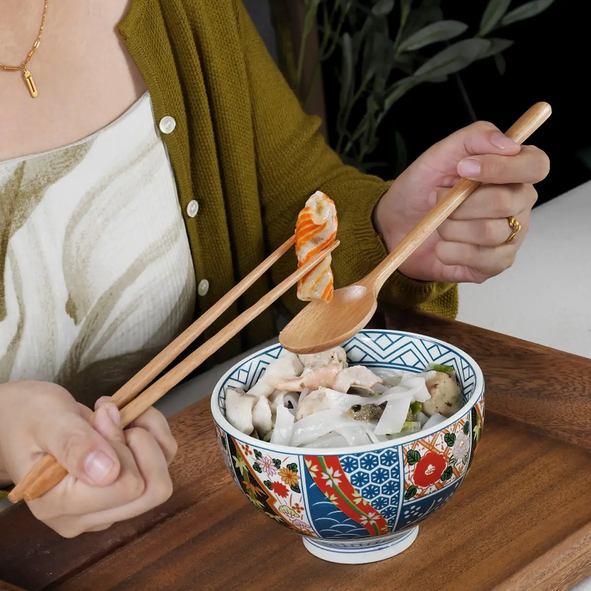 1pcs  Portable Wooden Spoon Chopsticks for Students, Office Workers, Single Person Chopsticks