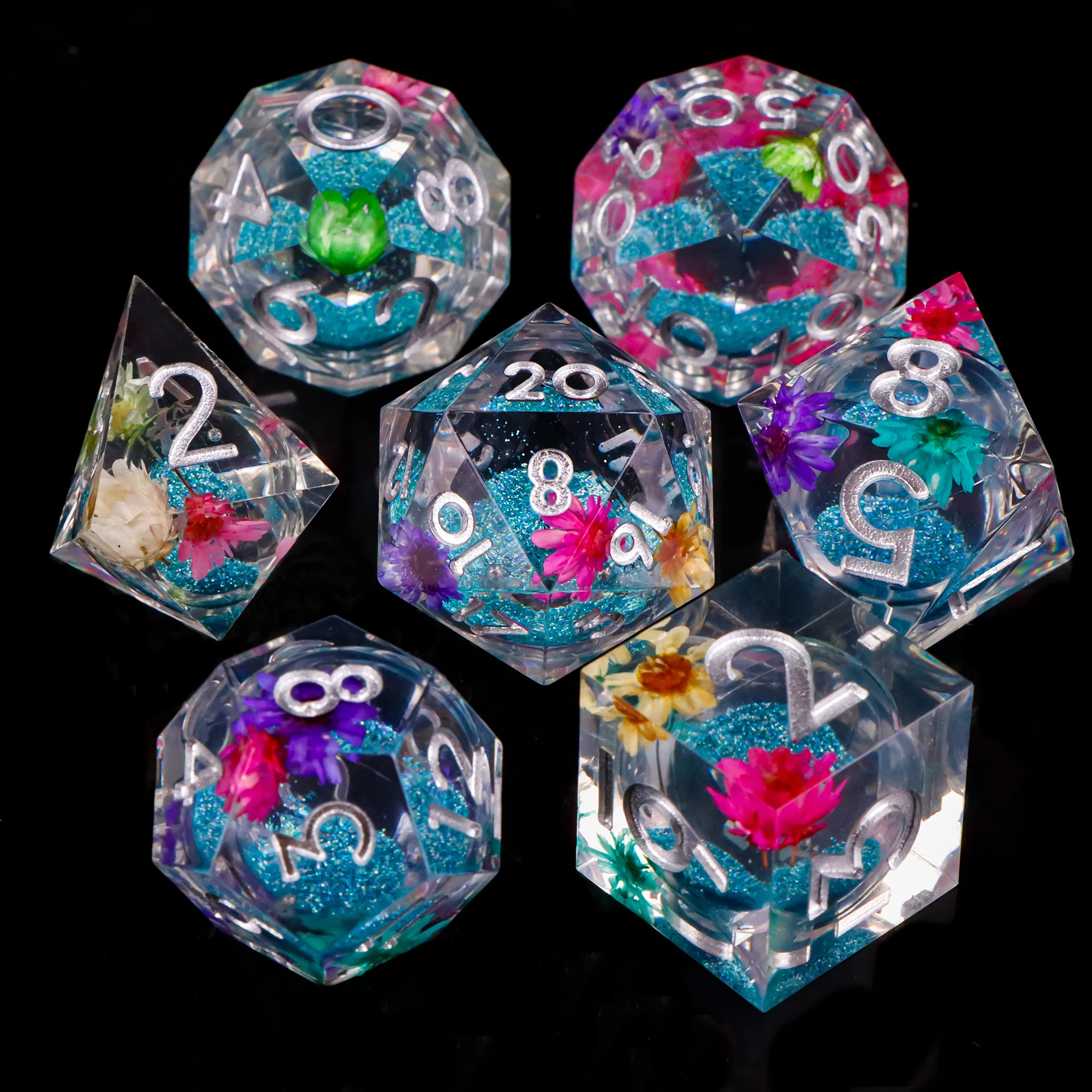 DnD Liquid Core Dice D&D Resin - Resin Art Case review and price