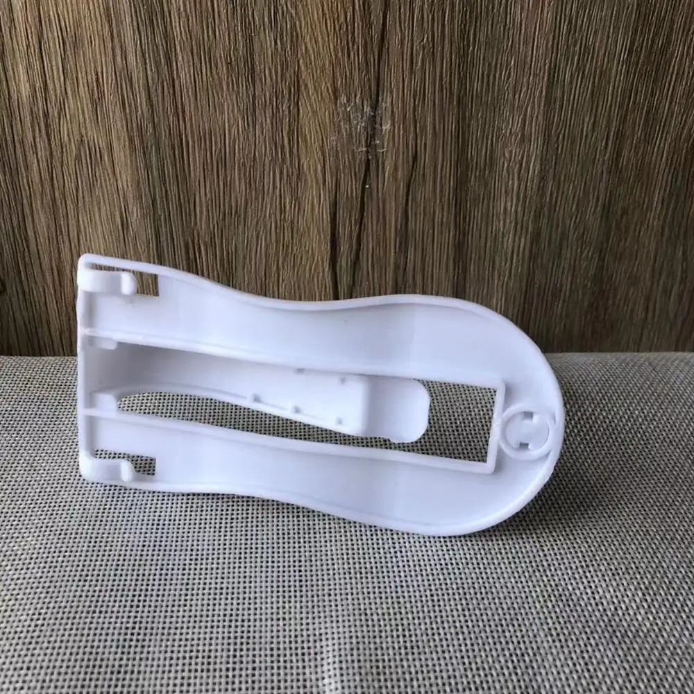 

Parakeet Budgie Fruit Vegetable Plastic Small Animals Cuttlebone Clip Bird Food Holders Feeding Clamp Parrot Feeder