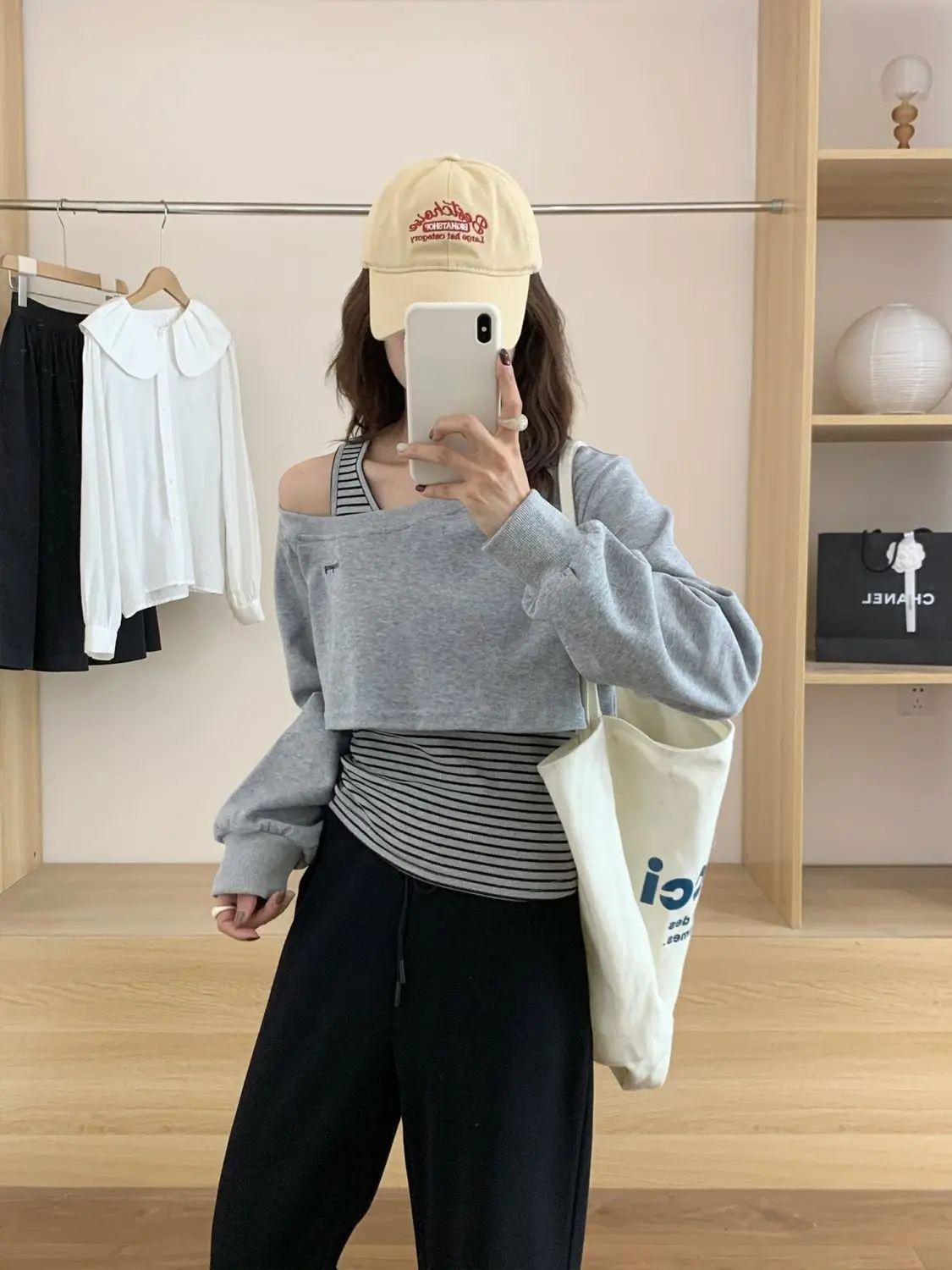 Designer Unique Off-shoulder Tops Women Two Piece Set Long Sleeve Striped Sweatshirt Fall Navy Hoodie Jacket Spring Outwear