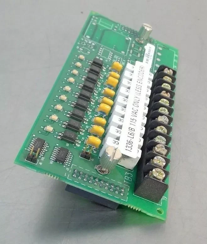 

1336-L6/B Control Interface Board