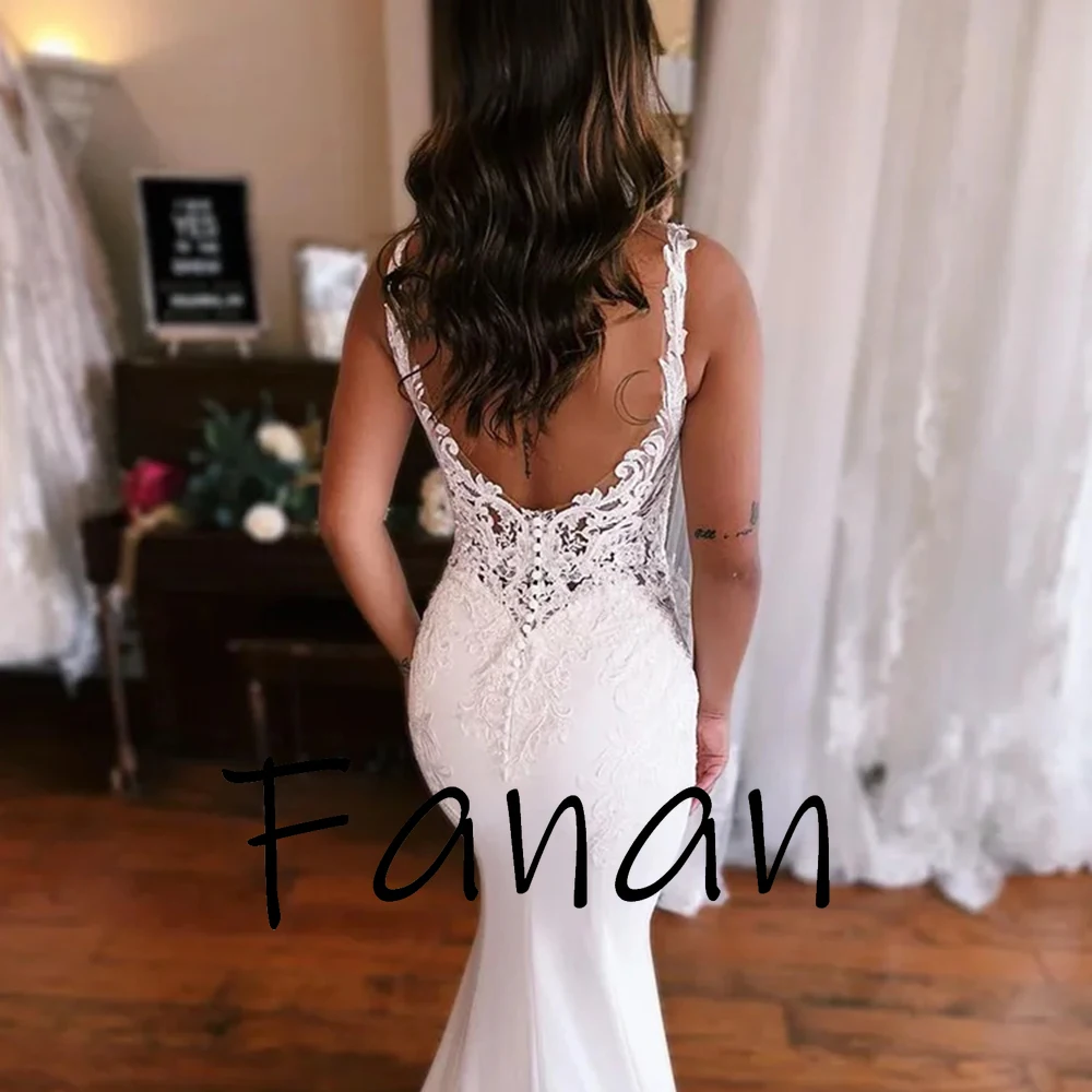 Customized 2024 SImple White Elegant Mermaid Dresses Wedding Dresses Gorgeous Bridal Wear V-Neck Chapel Train Style Wedding Dres