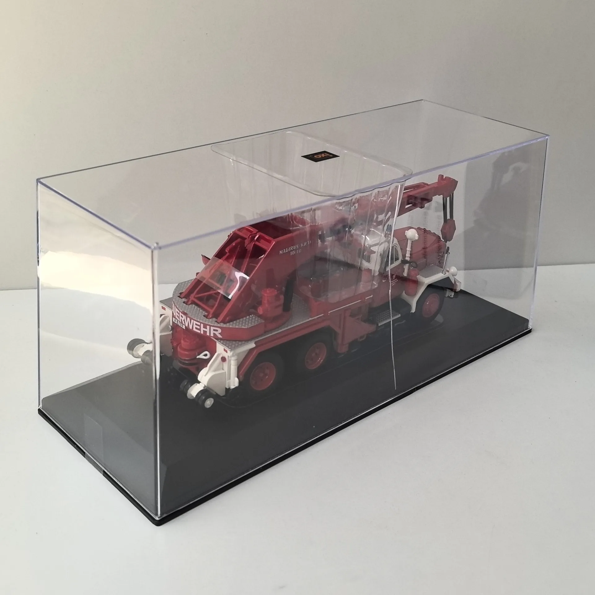 Caja agrietada Diecast IXO 1/43 escala MAGIRUS DEUTZ URANUS KW 16 motor de bomberos coche en miniatura de aleación juguete coleccionable regalo exhibición de recuerdo