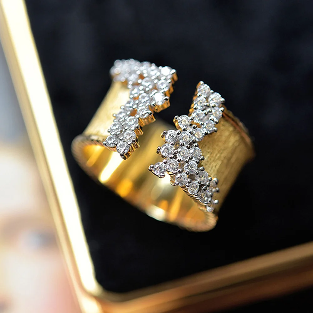 2023 New Fashion Women's Finger Ring with CZ Stone Wiredrawing Effect Gold Color Wide Rings Luxury Female Jewelry Party