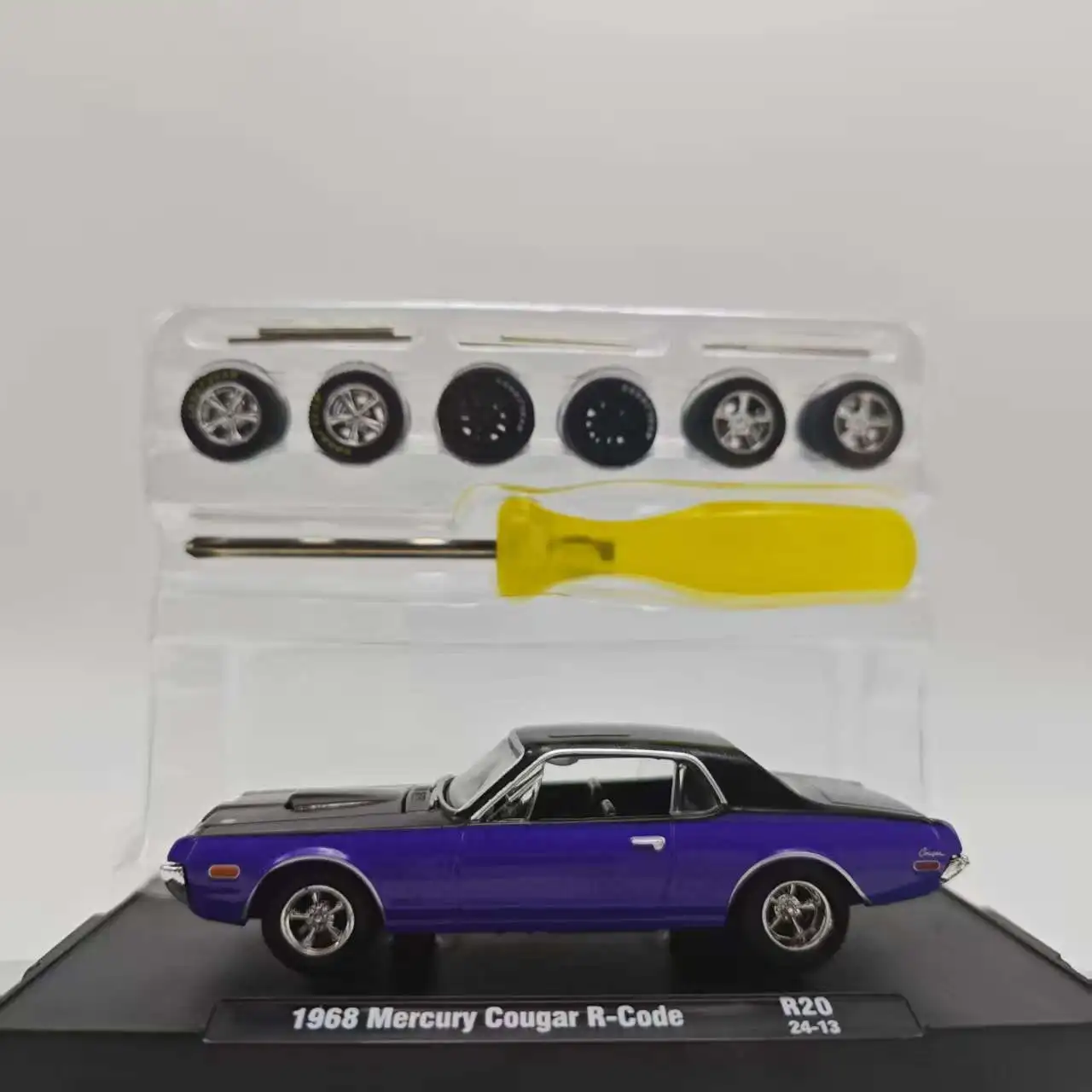 M2 Model 1:64 1968 Mer-cury Cougar R Code Muscle Car Alloy Car Model