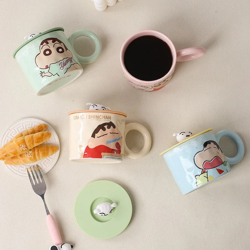 Crayon shin-chan escala caneca portátil casal kawaii presentes criativos perifhe presente dos desenhos animados cerâmica copo de água uso doméstico café