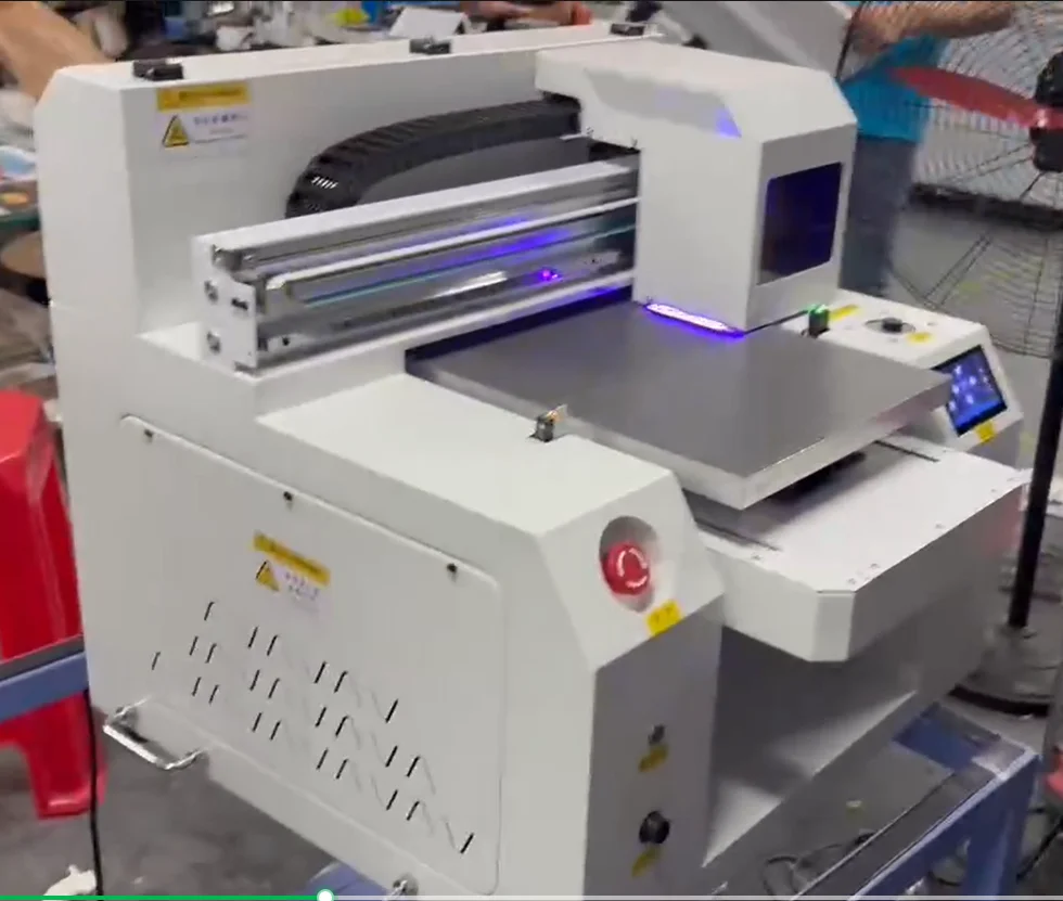 

Small desktop UV printer A3 size printing flatform 30*40cm Low price UV flatbed printer with double XP600 heads
