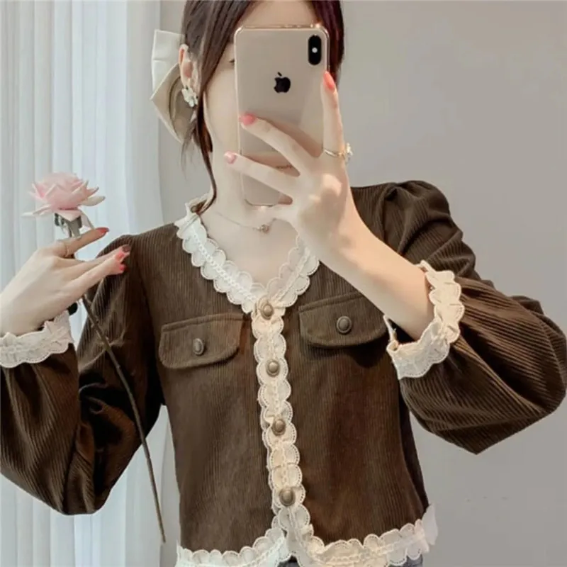 

Женская кружевная рубашка с вышивкой, короткое пальто, весна-осень 2024, новая женская французская куртка с небольшим ароматом, верхняя одежда с рюшами