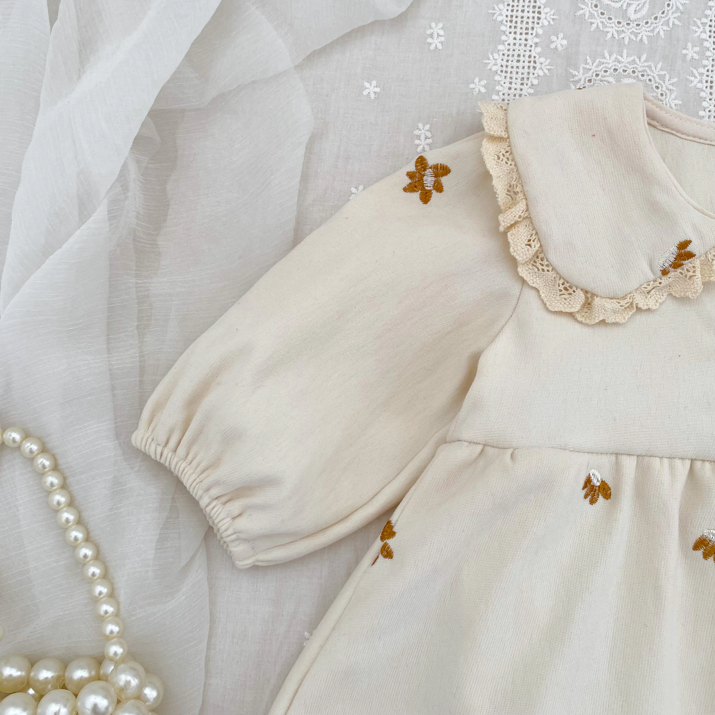 Baby-Mädchen-Stramplerkleid, langärmelig, mit Spitze, Peter-Pan-Kragen, Blumenstickerei, Baby-Overall, Frühling/Herbst, Kleidung für Kleinkinder, 0–24 Monate. – Detail 9