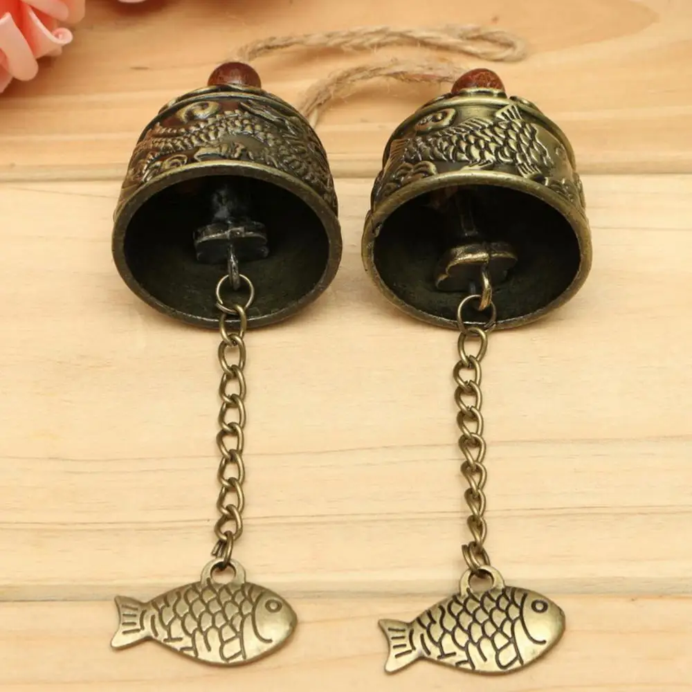 Vintage Style Metal Wind Chimes Chinese Fish Pattern Feng Shui Bell Blessing Good Luck Fortune Hanging Wind Chime Home Decor