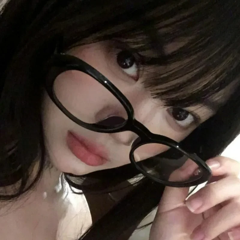 

Y2K Black Goggles Retro Red Square Frame Eyeglass Women Red Computer Reading Glasses Clear Blue Light Blocking Eyewears