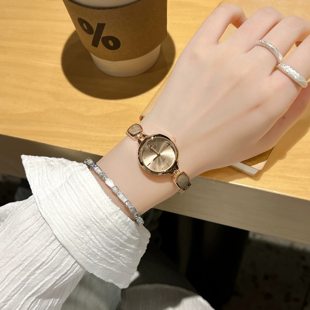 Women's watch light luxury simple temperament high-end ladies chain style 2025 new high-quality luxury watch women's accessories