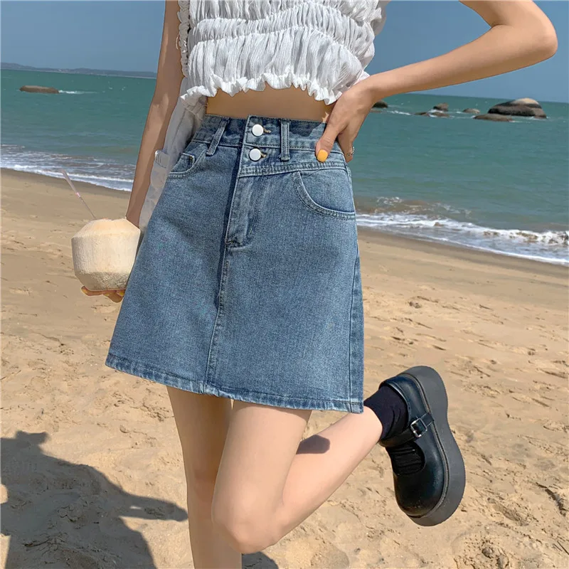 Dżinsowa spódniczka z wysokim stanem damska lato 2025 koreańska wersja designerska linia A wyszczuplająca i podkreślająca biodra krótka spódniczka damska