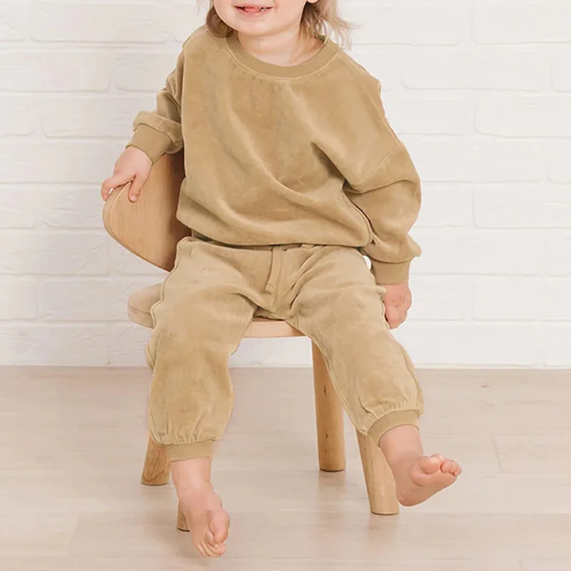 Childrens Sets Autumn Winter Causal Velvet Long Sleeves Tops Trousers Fashionable Motion Two Pieces 2024 Fashion Solid