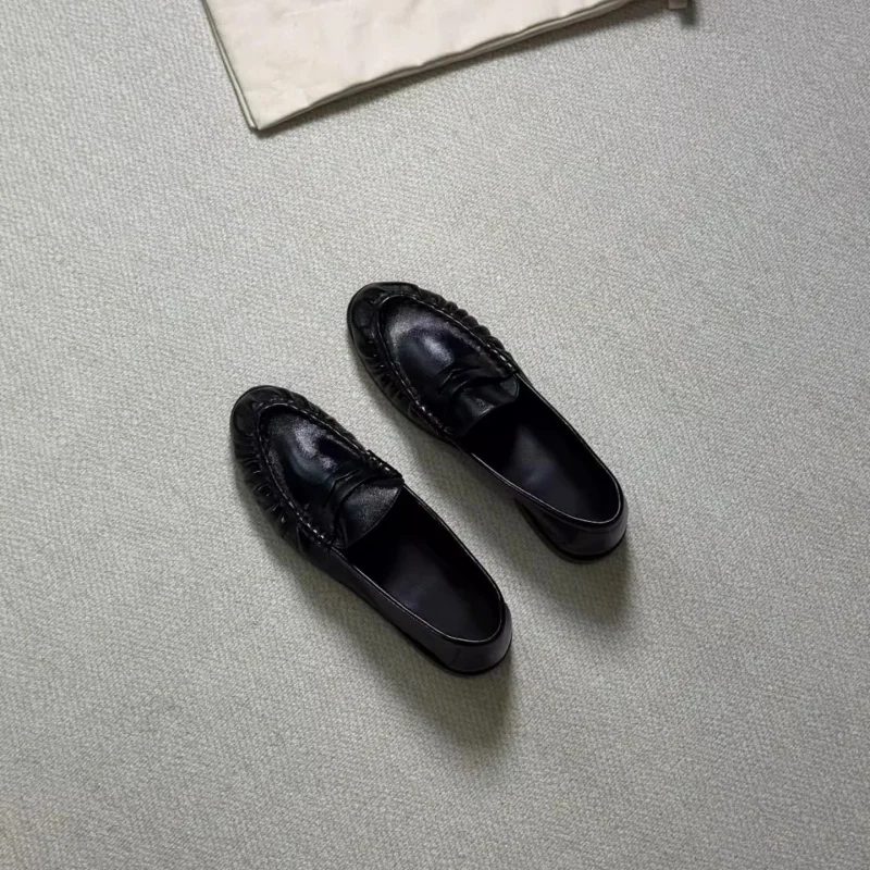 Black Vintage Loafers for Men British Style Oxford Shoes Slip-On Low-Top Leather Shoes Flat-Soled Pleated Soft Leather Shoes