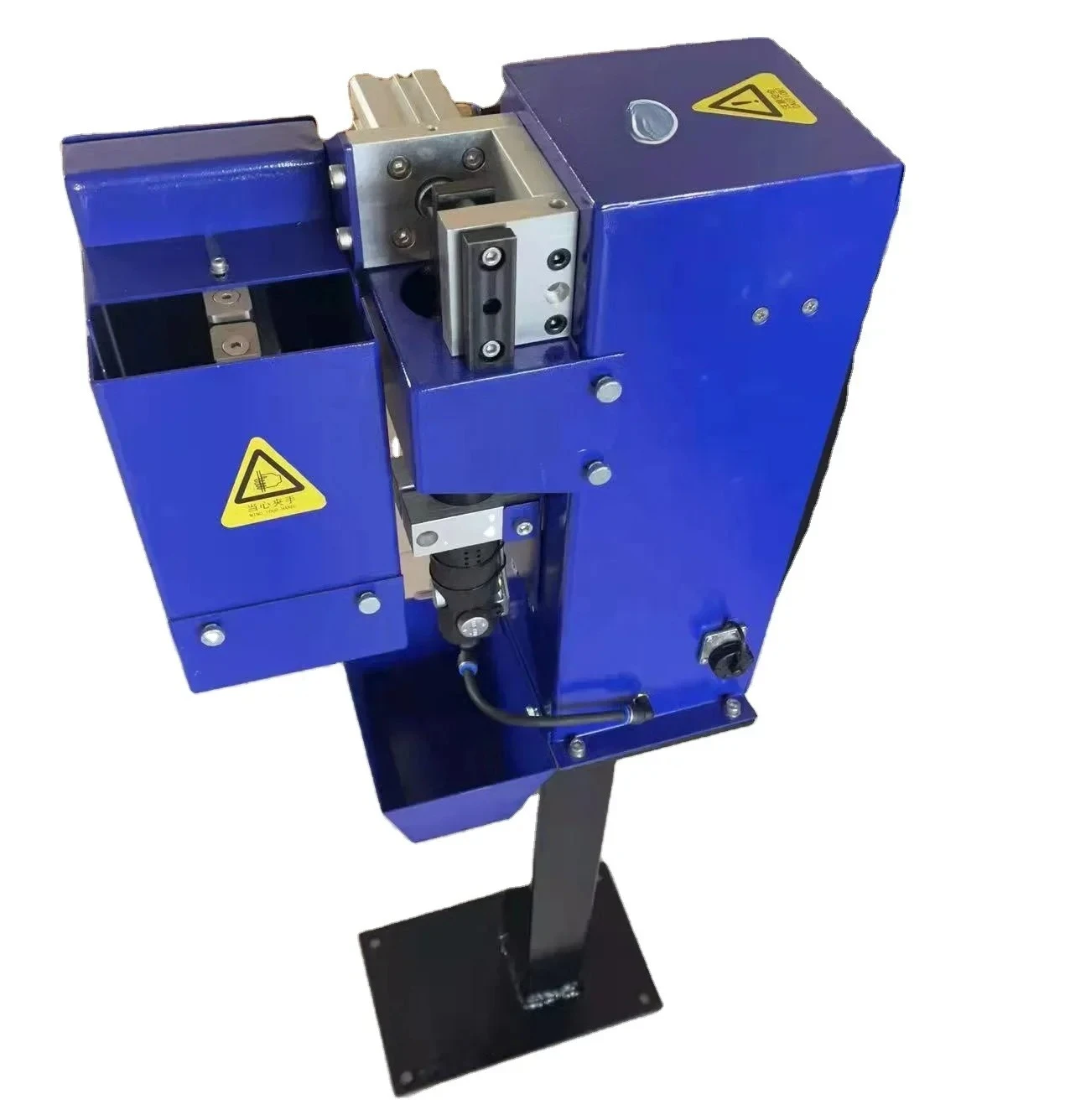 

welding ground sliding track and torch cleaning station for welding