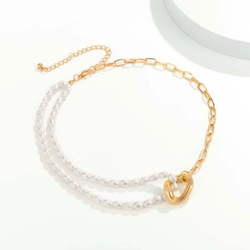 Trendy Jewelry Simulated Pearl Necklace 2024 New Trend Vintage Metal Gold Color Necklace For Women Party Gifts Fine Accessories