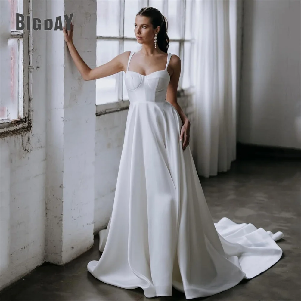 

Classic A-Line Wedding Dress Women 2025 V-Neck Spaghetti Straps Pleat Satin Backless Bridal Gown Vestidos De Noiva Customized
