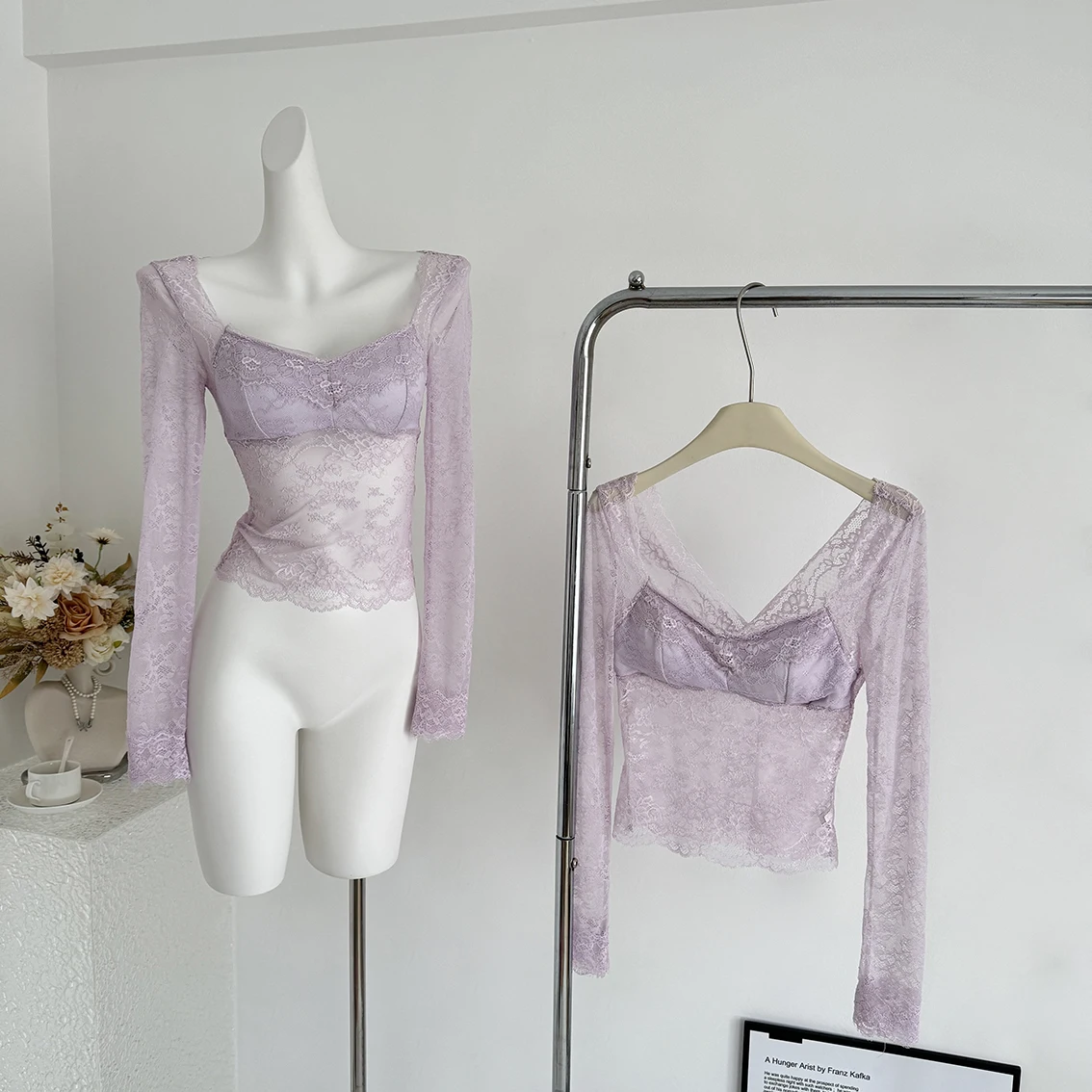 

RAIN YAN LIN Summer New Purple Sexy Lace Shirt Top Women's Fashion V-Neck Hollow Out Long Sleeve Slim Fit T-shirt Versatile Tops