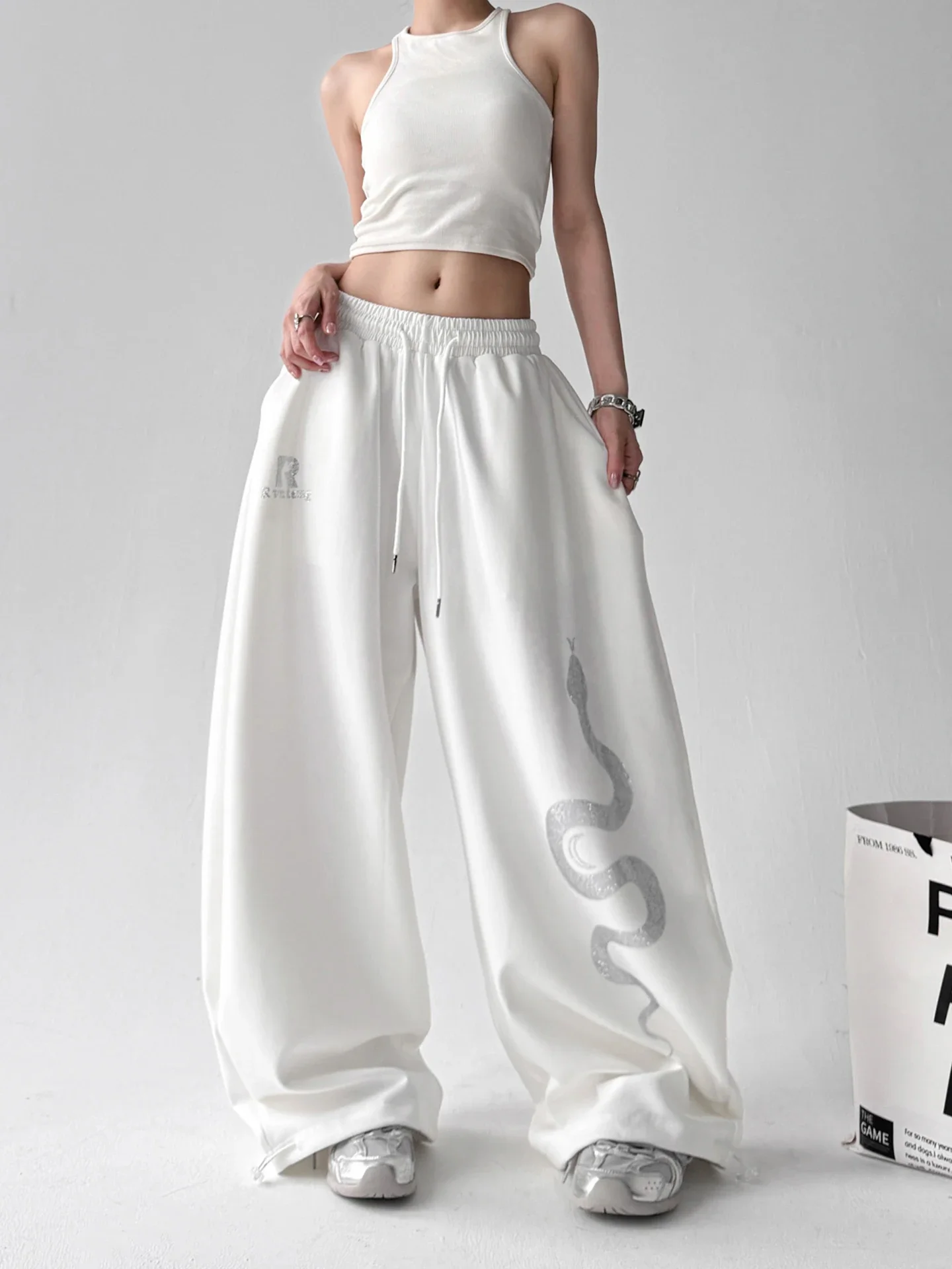 IMU White Sweatpants Women Loose High Waist Wide Leg Pants Korean Streetwear Casual Harajuku Y2k Straight Leg Trousers