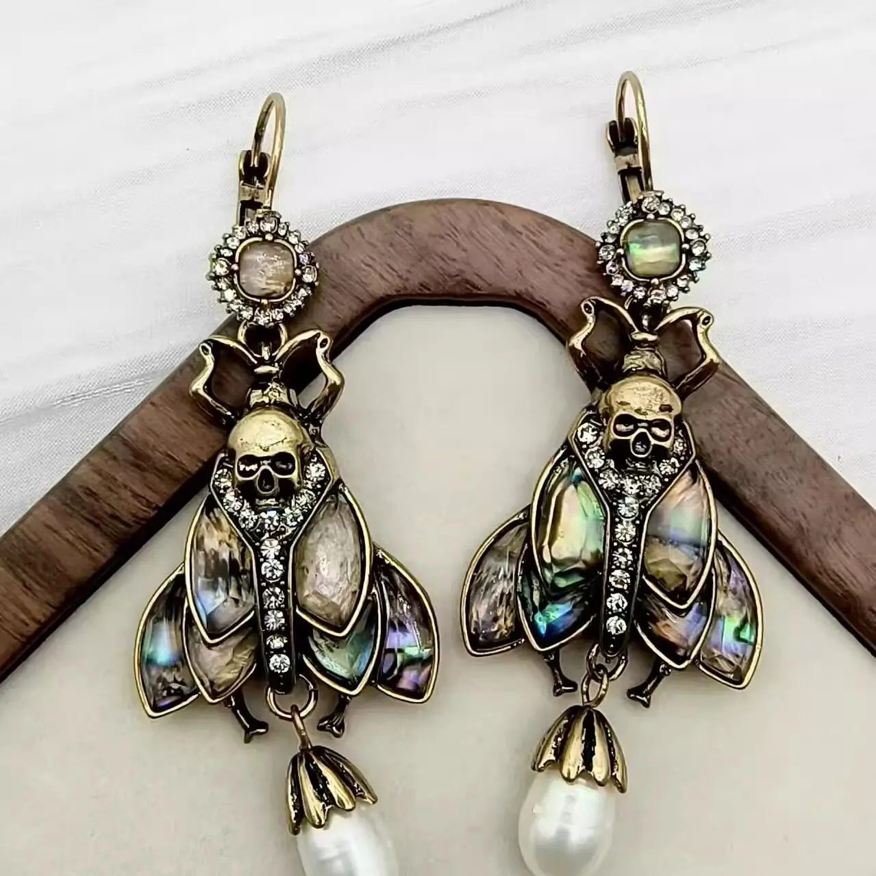 Vintage Marked Scarab Real Shell Pearl Skull Earrings Ring Lapel Pin Set Antique Gothic Beetle Jewelry for Men Women Gift 0187
