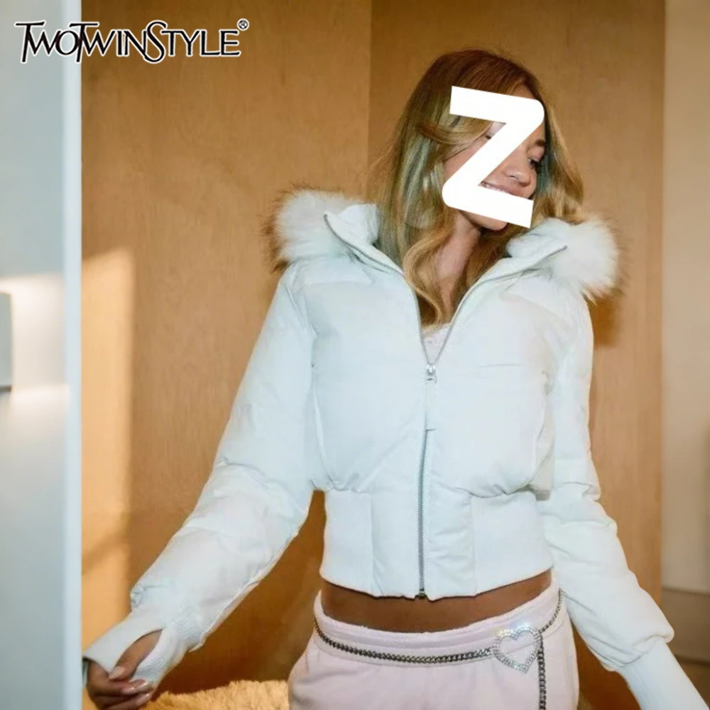 

TWOTWINSTYLE однотонная уличная куртка из сращенного меха, женская утягивающая куртка с капюшоном и длинными рукавами, популярные женские куртки для девочек, зимняя мода, новинка