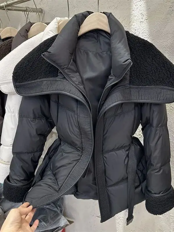 

Женское пальто из хлопка с вставками из овечьей шерсти и поясом, осенне-зимнее, стандартной длины, без бренда