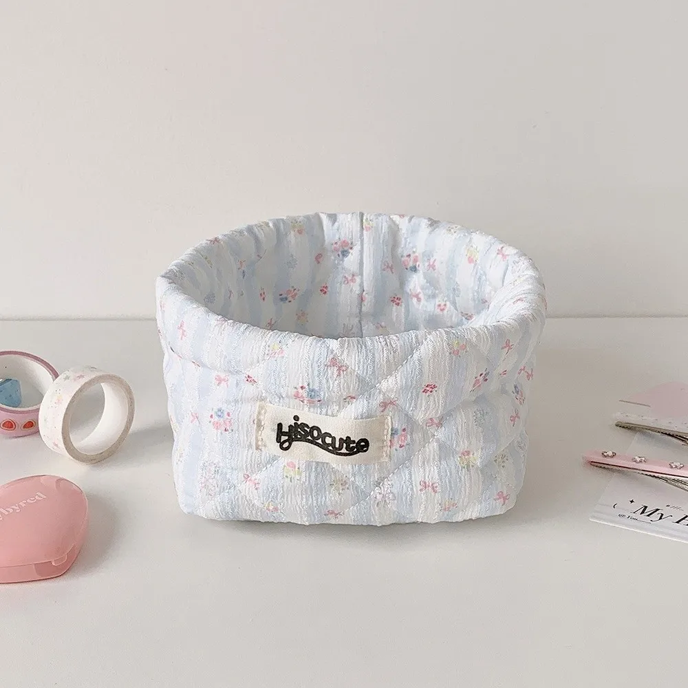 Quilted Fabric Desktop Storage Basket Large Capacity Floral Strawberry Print Desktop Organizer Foldable Fabric Storage Bin