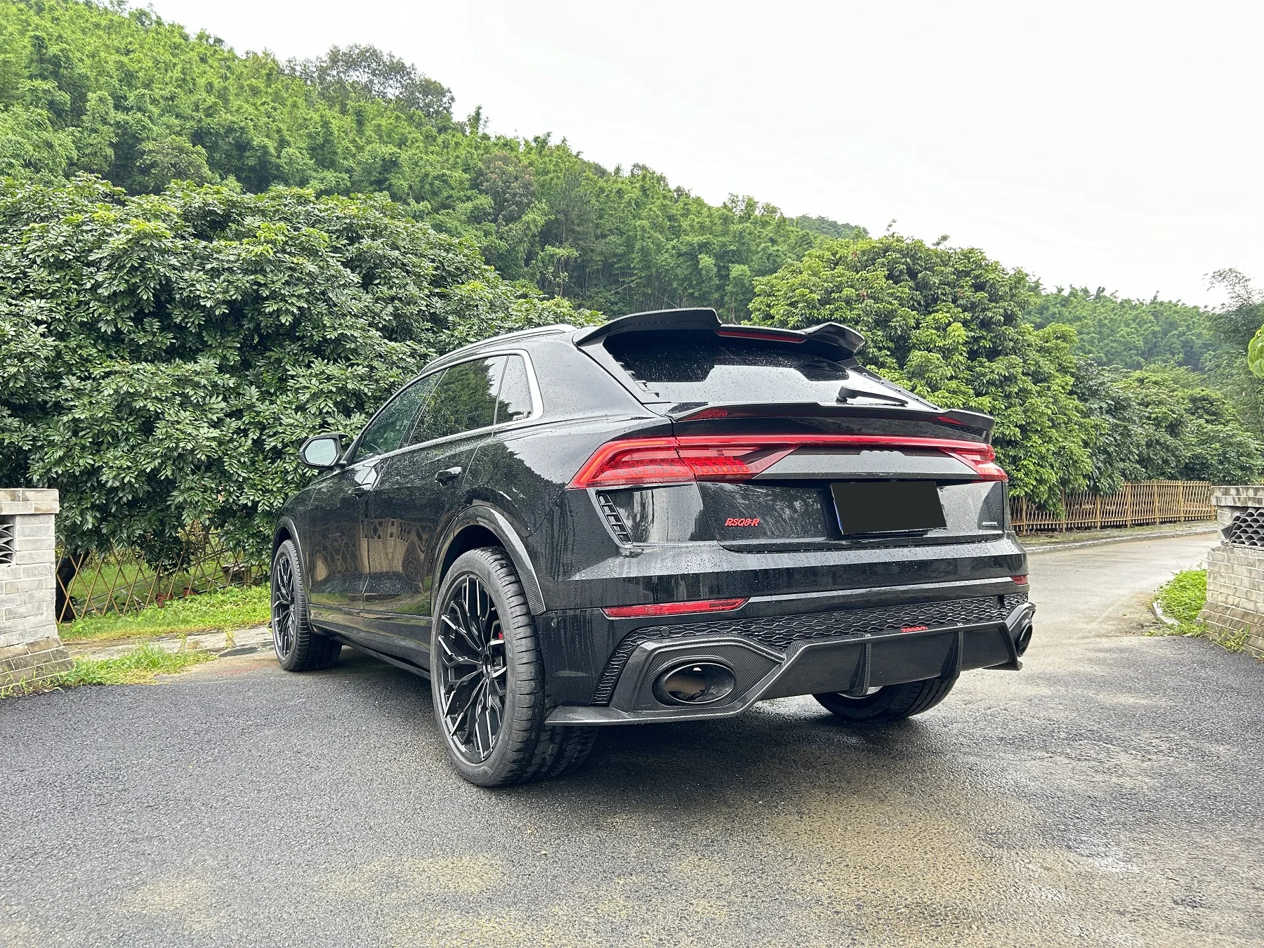 RSQ8 Carbon Fiber Body Kit for Audi RSQ8 ABT Style Upgrade New Condition Auto Body Systems Front Rear Side Bumper Parts