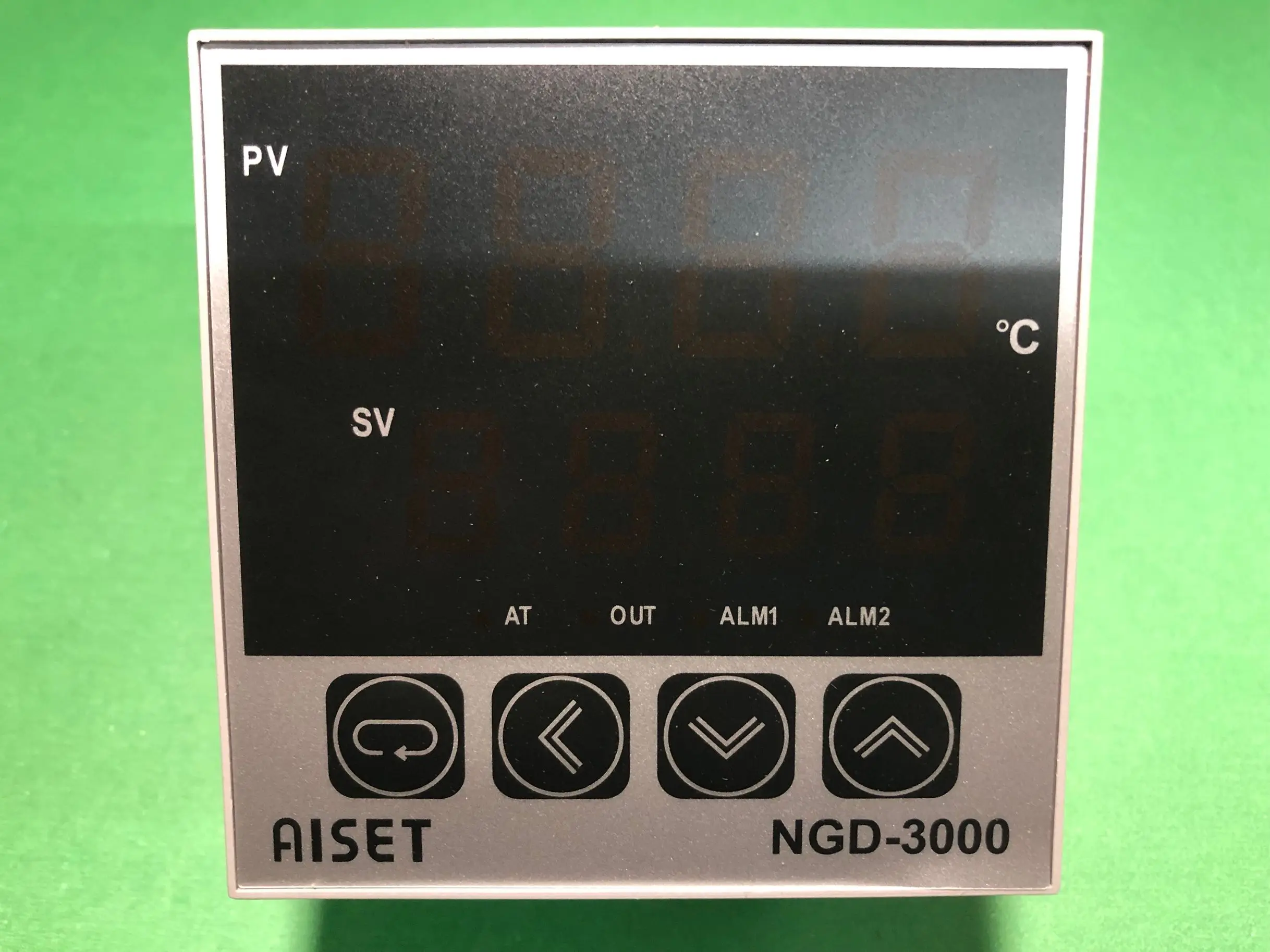 

NGD-3411V Shanghai Yatai Instrument Temperature Control NGD-3421V NGD-3000 Yatai Temperature Control NGD-3412V