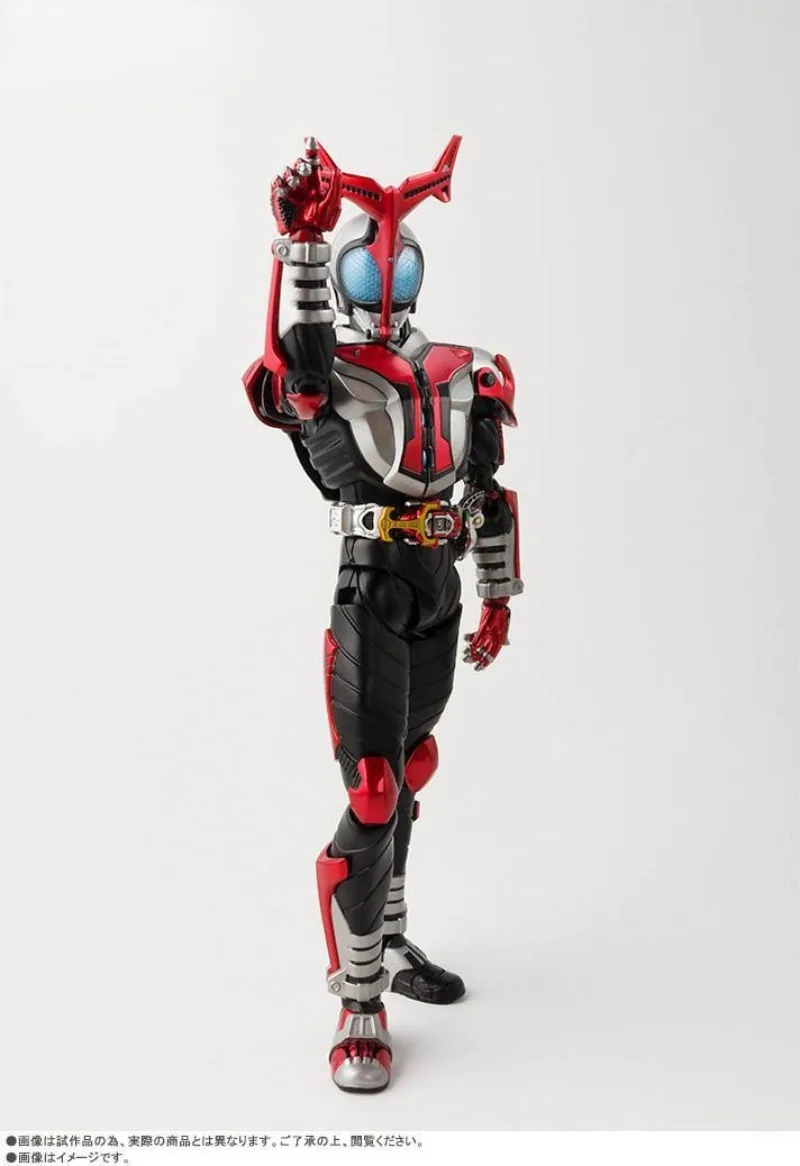 In Stock Original Bandai S.H.Figuarts SHF RB Tokusatsu Masked Rider Kabuto Hyper Form Action Figure Toys Collection Model Gift